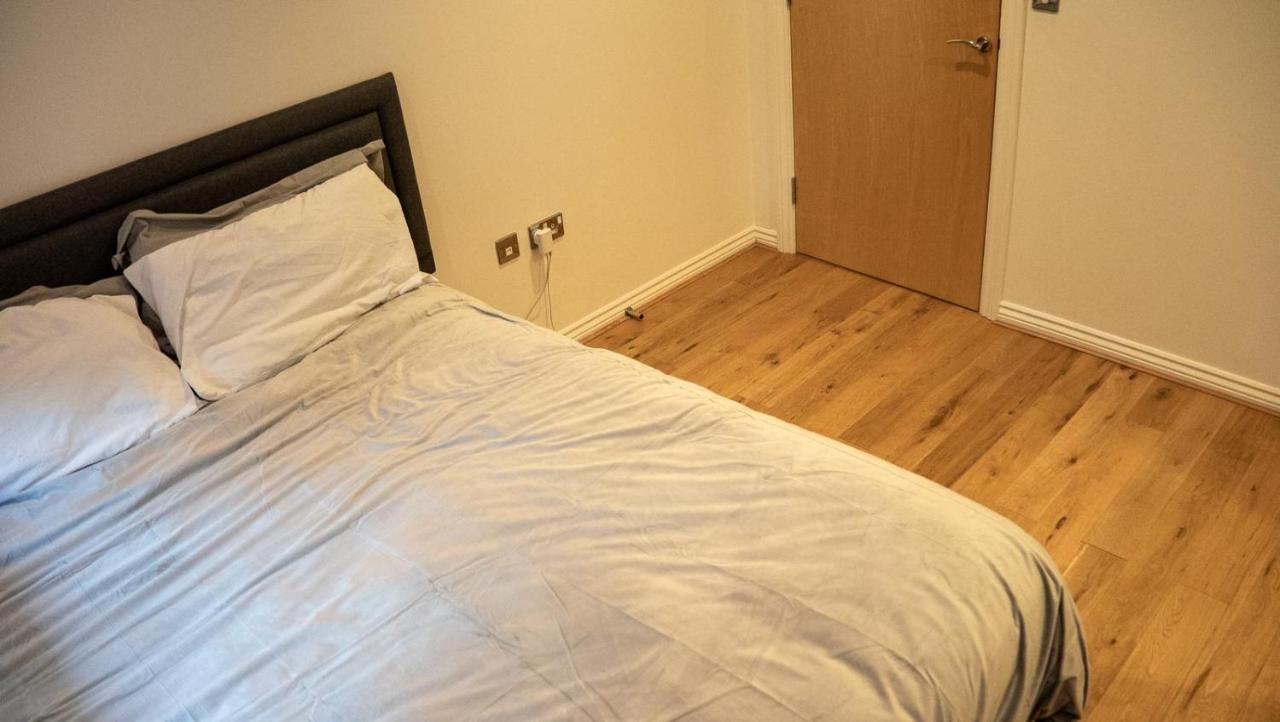 Cosy One-Bed Apartment In Central Лондон Екстериор снимка